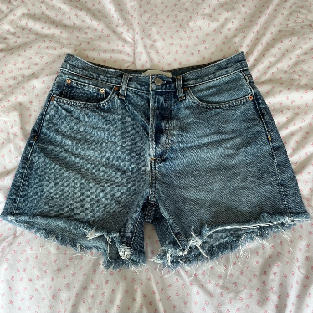 aritzia denim forum mid thigh jean shorts